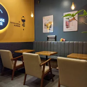 컴포즈커피 리뷰 사진