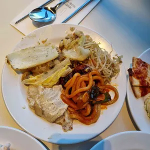 애슐리퀸즈 사진