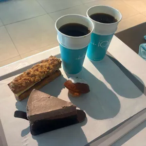 카페 일오이오 대표 사진