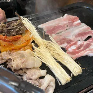 돈돌집 대표 사진