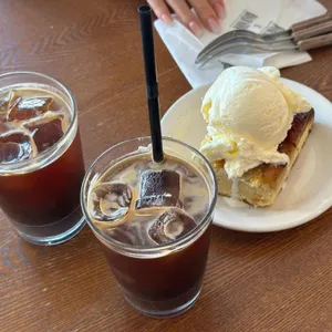 로드샵카페 대표 사진