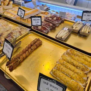 브레드에뜰 사진