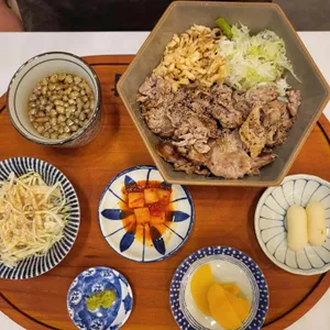 핵밥 대표 사진