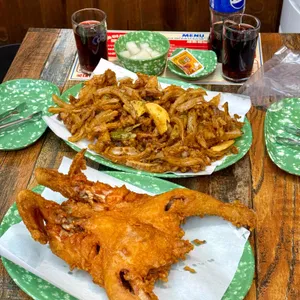 돌통돌아온옛날통닭 대표 사진