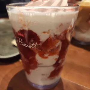 폴바셋 대표 사진