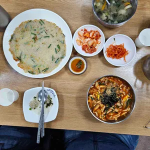 감자바우 장칼국수 사진