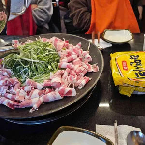 신의주부대찌개 대표 사진