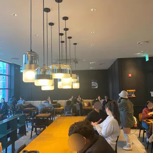 폴바셋 대표 사진