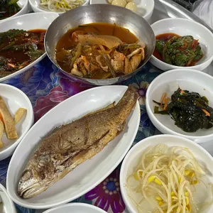 돌집 대표 사진