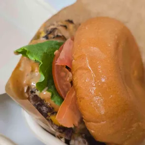 필앤필 버거하우스 대표 사진