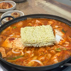 왕가마솥돼지국밥 대표 사진