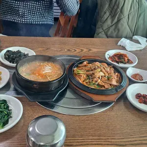 꿀돼지한상 사진