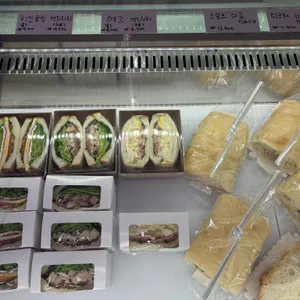 곤트란쉐리에 사진