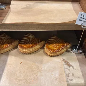 곤트란쉐리에 리뷰 사진