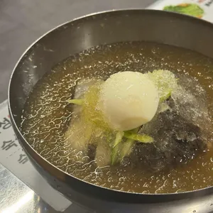 동두천솥뚜껑삼겹살 대표 사진