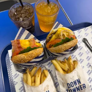 다운타우너 리뷰 사진