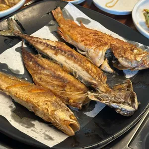 고슬고슬 가마솥밥 사진