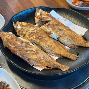 고슬고슬 가마솥밥 사진