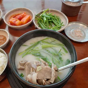 더도이 종가집 돼지국밥 사진