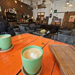 일하기 싫은 날, 다방 사진