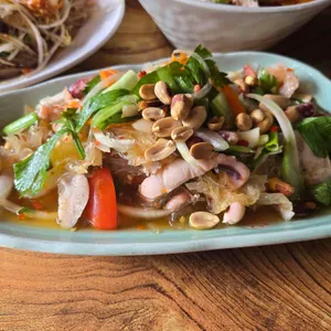 른롬 대표 사진