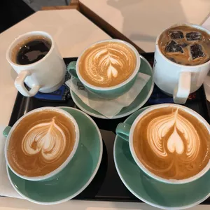 콜프 로스터스 사진