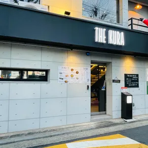 더쿠라 대표 사진