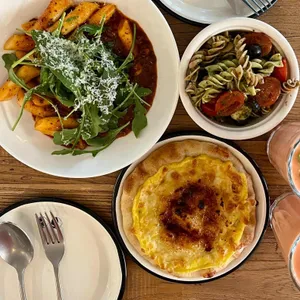 이야이야앤프렌즈 대표 사진