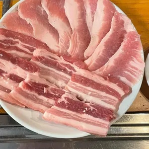 용머리식육 대표 사진