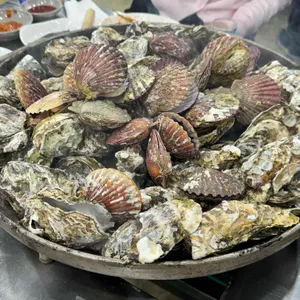 원조 거제 굴구이 대표 사진