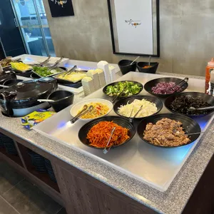 담아보기 한식뷔페 대표 사진