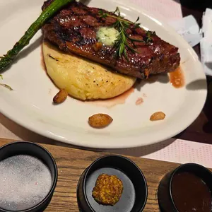 빕스 프리미어 대표 사진