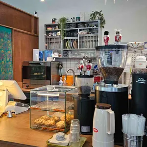 하프웨이 커피 스탠드 리뷰 사진