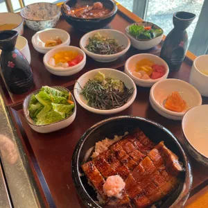 행복한 장어 대표 사진