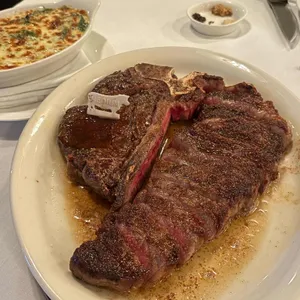 붓처스컷 대표 사진