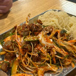 오븐에빠진닭 사진