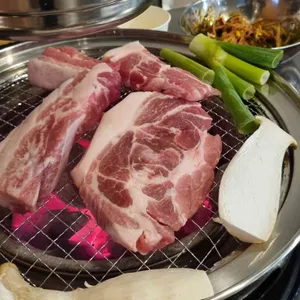 반지하 대표 사진