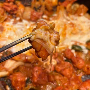 홍춘천 대표 사진