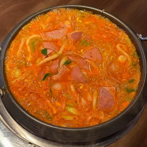 홍춘천 대표 사진