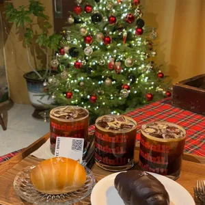 플루토플루토x언덜 대표 사진