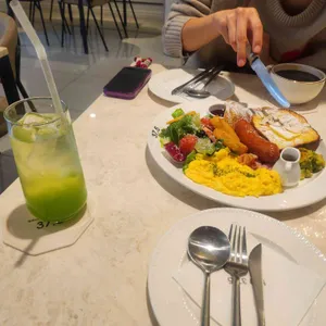 37.5 시그니처 대표 사진