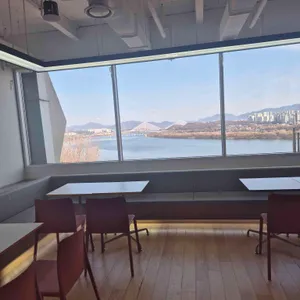 빛의라운지 리뷰 사진