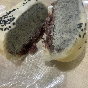 어글리베이커리 사진