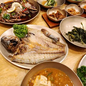 뜰이있는집 대표 사진