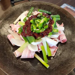 계룡솥뚜껑닭볶음탕 사진