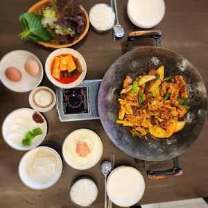 계룡솥뚜껑닭볶음탕 사진