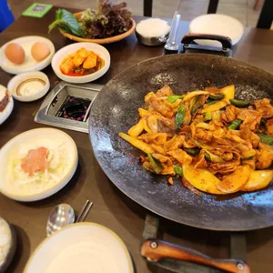 계룡솥뚜껑닭볶음탕 리뷰 사진