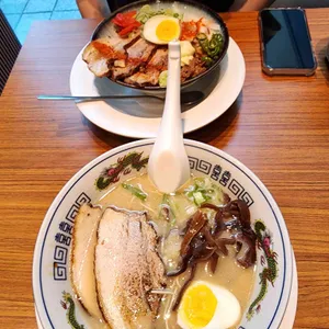 멘노아지 대표 사진