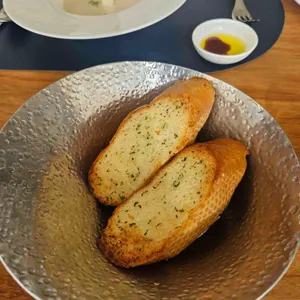 이솔라 레스토랑 사진