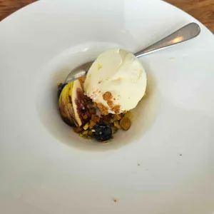 이솔라 레스토랑 사진